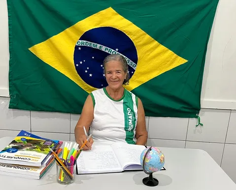 EJA: aos 90 anos, baiana redescobre na escola um motivo para sonhar