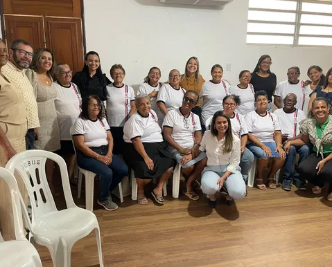 EJA para idosos amplia acesso à educação em Alagoinhas