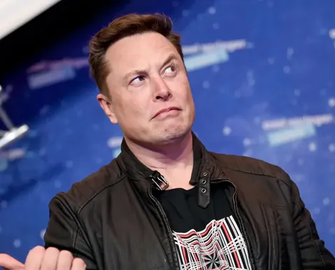 Elon Musk se torna trilionário após salto de 20% nas ações da Space X - Imagem