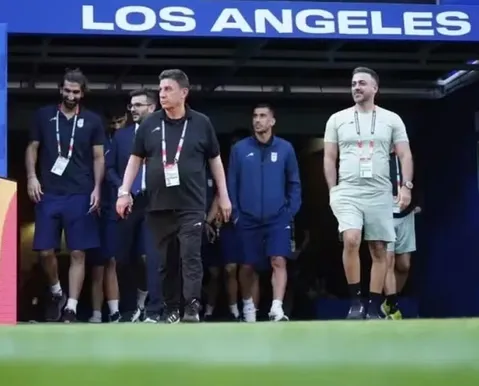 Em meio a protestos, Seleção do Irã chega aos EUA para Copa do Mundo