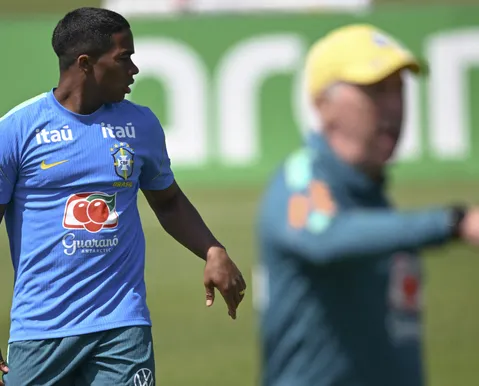 "Endrick é muito paciente", afirma Ancelotti antes de Brasil x Haiti