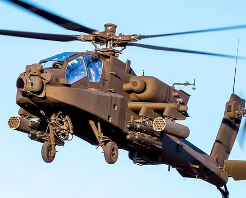 EUA lançam ataque contra Irã após derrubada de helicóptero; entenda