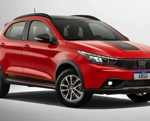 Fiat Argo 1.3 CVT cai para R$ 95,9 mil e faz 14,3 km/l