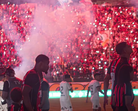 Final da Copa do Nordeste: check-in do Vitória cai após 'invasão' de sócios; clube se posiciona - Imagem
