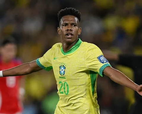 Fora da Copa por lesão, Estevão se diz curado em testemunho em igreja - Imagem