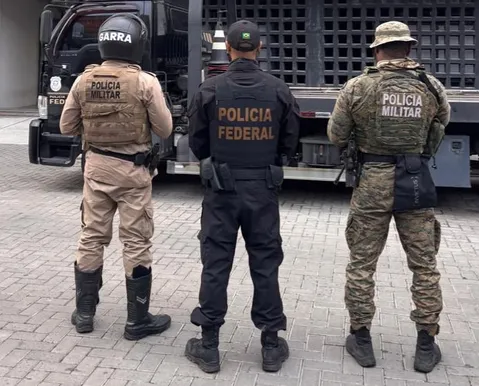 Funcionários do Porto de Salvador são presos por tráfico internacional de drogas - Imagem