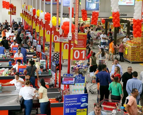 Gigante rede de supermercados anuncia novidade após faturar R$ 17 bi