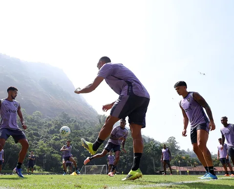 Hexa de punições? SAF de gigante da Série A sofre sexto transfer ban
