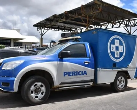 Homem é encontrado morto com mãos amarradas dentro de sofá em Salvador - Imagem