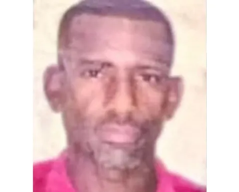 Homem é morto e outro fica ferido após invasão armada a bordel em Narandiba