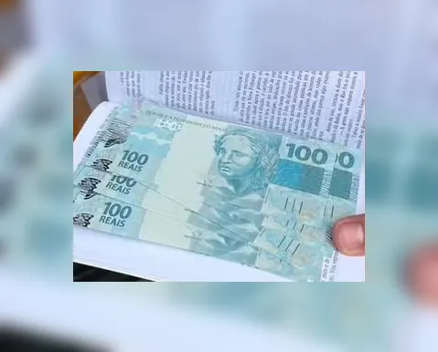 Homem é preso ao retirar pacote com notas falsas nos Correios