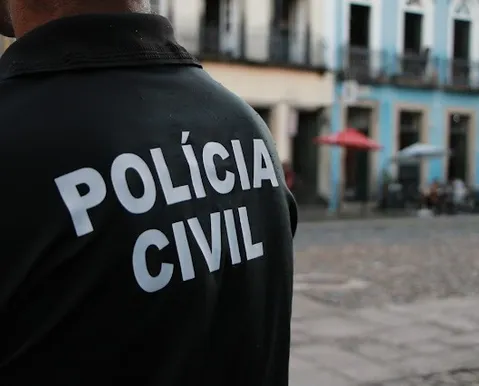 Homem é preso após esfaquear a própria mãe em cidade baiana