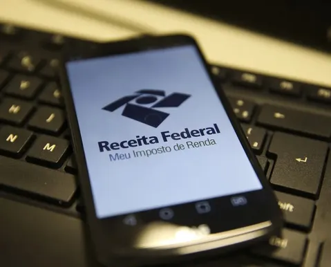 IA da Receita Federal identifica fraudes; entenda como funciona - Imagem