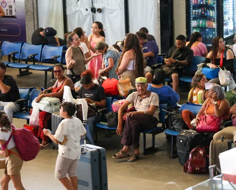 Idosos podem viajar de graça ou com 50% de desconto