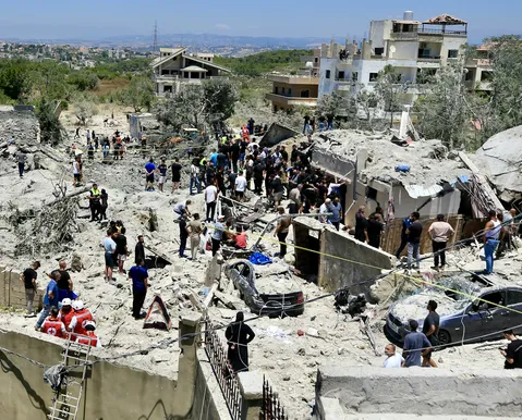 Irã fecha Estreito de Ormuz em resposta a ataques de Israel no Líbano
