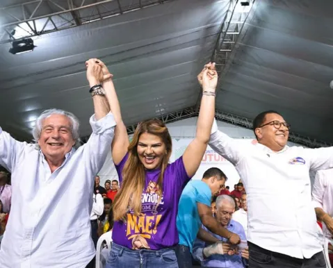 Itabuna reúne quase 15 mil pessoas no PGP e Augusto Castro mostra força política - Imagem