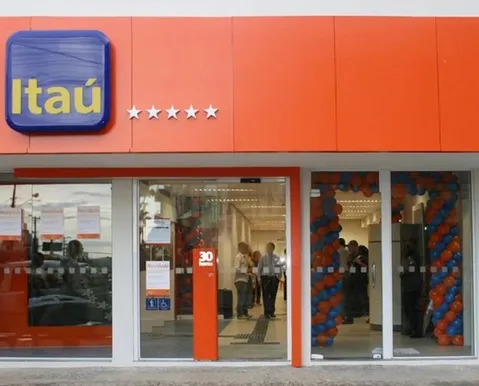 Itaú anuncia fim de serviço no Brasil e pega funcionários de surpresa