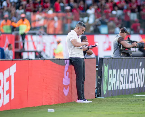 Jair Ventura não garante retorno de desfalques para Copa do Brasil