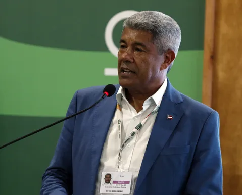 Jerônimo avalia estratégia para poder participar de debates na TV