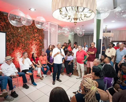 Jerônimo cobra indignação contra violência à mulher na Bahia - Imagem