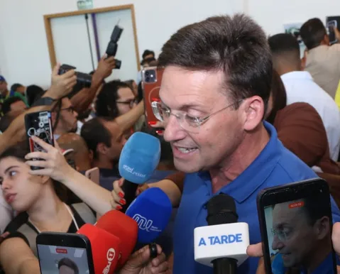 João Roma escolhe ex-prefeitos para suplência ao Senado