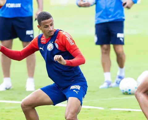 Juba volta e zagueiro evolui antes de duelo do Bahia com Corinthians - Imagem