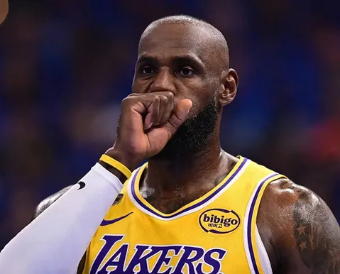 Lakers anunciam saída de LeBron James e três times já miram o astro