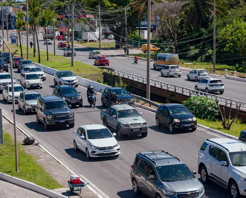 Lauro de Freitas mantém serviços essenciais durante feriado
