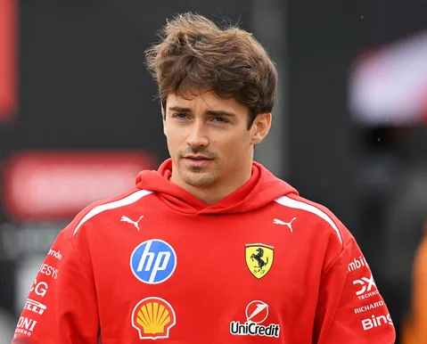 Leclerc renova com a Ferrari por tempo indeterminado antes de GP em casa