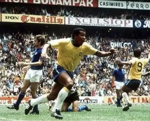 Lenda da Seleção Brasileira revela vontade de conhecer o Barradão - Imagem