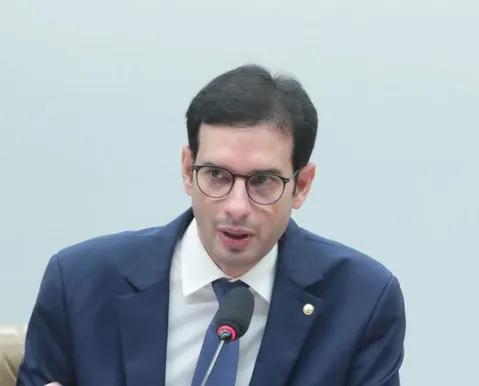 Leo Prates assume relatoria de PL do fim da escala 6x1 do governo - Imagem