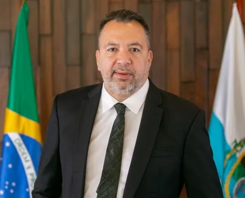 Líder do União Brasil é preso com fuzil e alega que arma era de escolta - Imagem