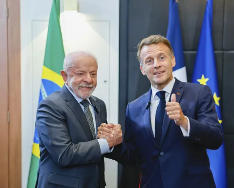 Lula e Trump ficam perto de encontro no G7 após ajuda de Macron