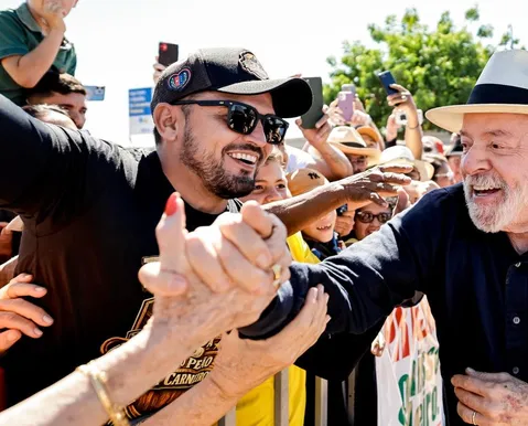 Lula rebate críticos e defende os mais pobres: "Aqui pra eles"