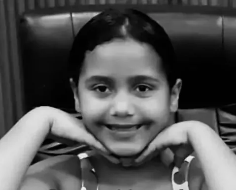 Menina de 8 anos morre após cabelo ficar preso em bomba de piscina