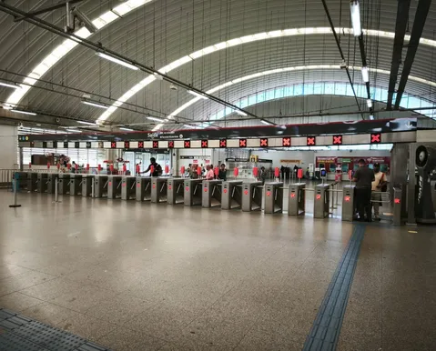 Metrô recebe ação de reconhecimento de paternidade e exames de DNA