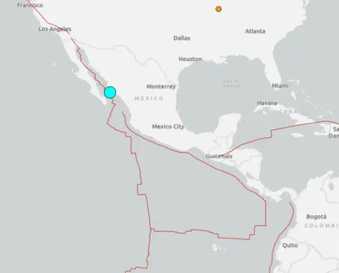 México registra terremoto de magnitude 6 e evacua prédios