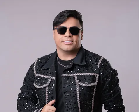 Morre Neto Araújo, ex-vocalista da Cavaleiros do Forró, aos 42 anos - Imagem