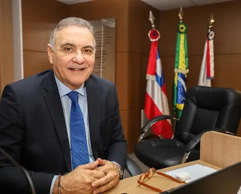 Nelson Pelegrino assume presidência do TCM - Imagem