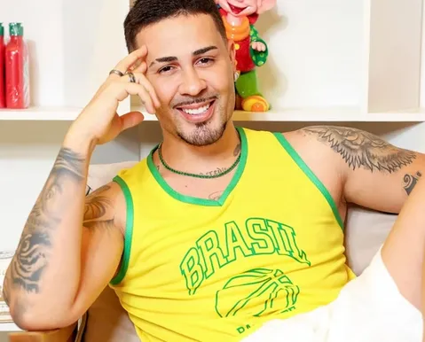 PMs são investigados por suposto uso de viatura em reality de Carlinhos Maia - Imagem
