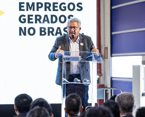 Prefeito de Camaçari celebra marca histórica da BYD no município