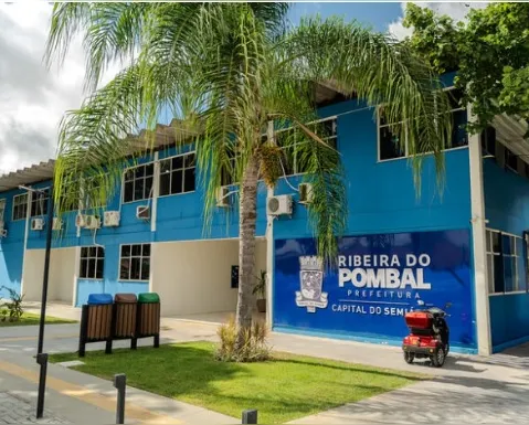 Prefeitura baiana abre concurso com salários de até R$2.212,36