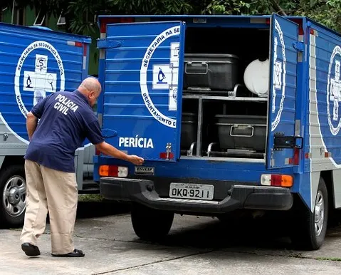 Professora é encontrada morta dentro de casa com sinais de violência - Imagem