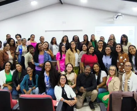 Projeto reúne educadores de Catu para discutir alfabetização