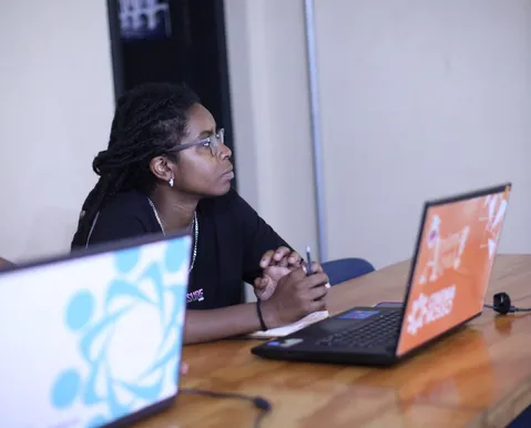 Quer trabalhar com internet? Cursos gratuito está com vagas no Brasil