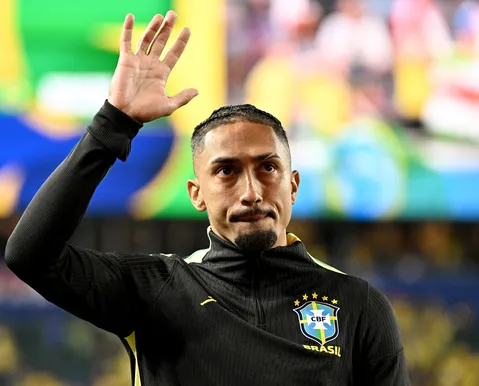Raphinha será cortado? Veja prazo de recuperação após lesão muscular