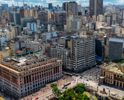 Reciclador de imóveis compra prédio abandonado e descobre tesouro histórico - Imagem
