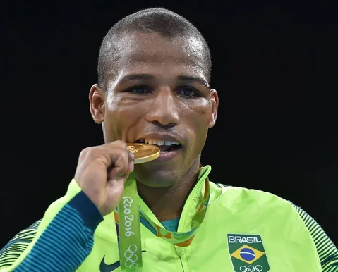 Robson Conceição perde na disputa do segundo título mundial no boxe
