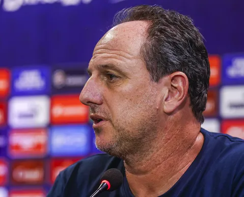 Rogério Ceni revela plano do Bahia para dar espaço à base