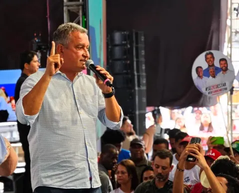 Rui Costa compara família Bolsonaro a Judas: "Castigam o povo"